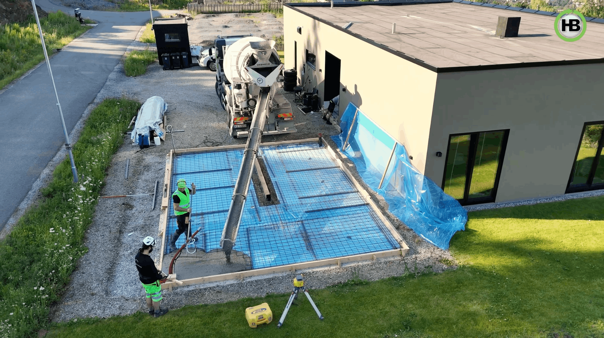 Betonglevering til garasjegulv.